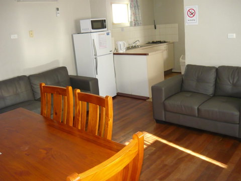 Albany Apartments - Maitland Accommodation 3