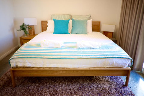 Cottesloe Artist's Beach Retreat - Maitland Accommodation 9