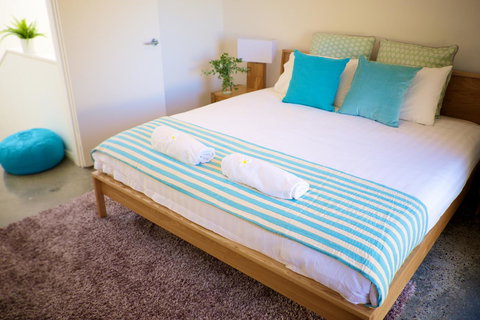 Cottesloe Artist's Beach Retreat - Maitland Accommodation 13