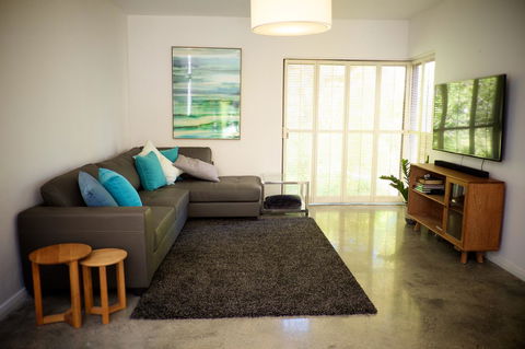 Cottesloe Artist's Beach Retreat - Maitland Accommodation 5