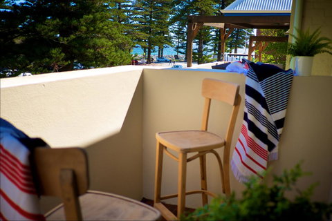 Cottesloe Artist's Beach Retreat - Maitland Accommodation 14