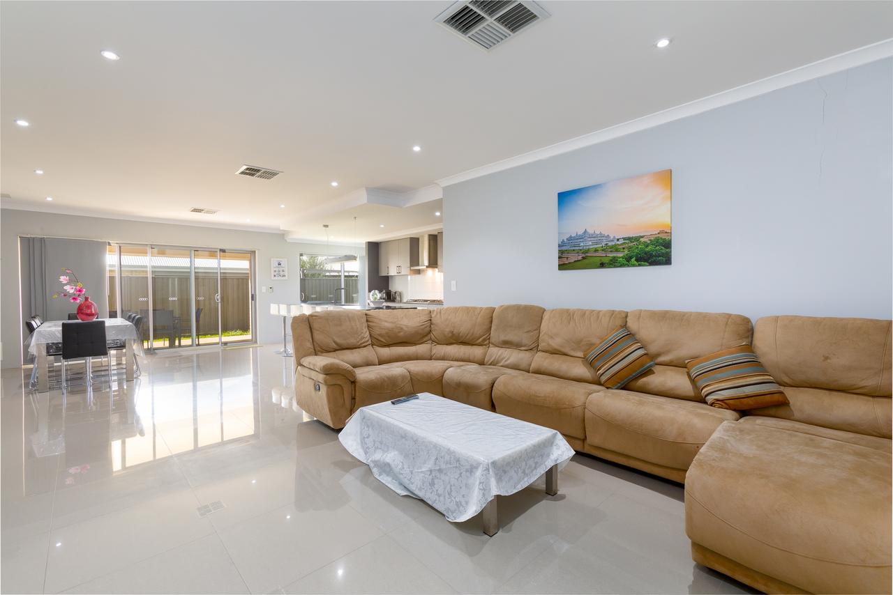 Mount Nasura WA Maitland Accommodation