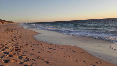 Alkimos Beach Cottage - Maitland Accommodation 6