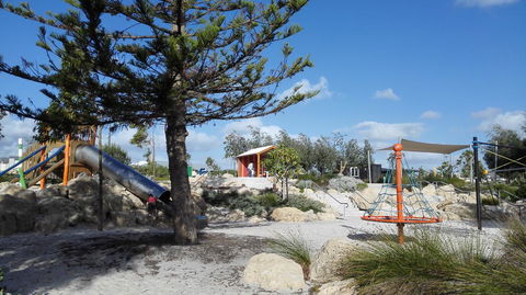 Alkimos Beach Cottage - Maitland Accommodation 14