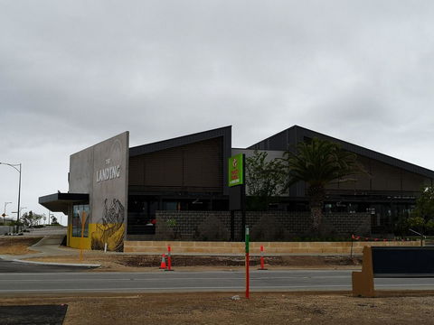 Alkimos Beach Cottage - Maitland Accommodation 1