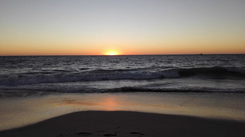 Alkimos Beach Cottage - Maitland Accommodation 5