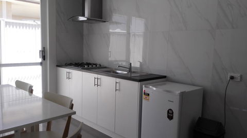 Alkimos Beach Cottage - Maitland Accommodation 0