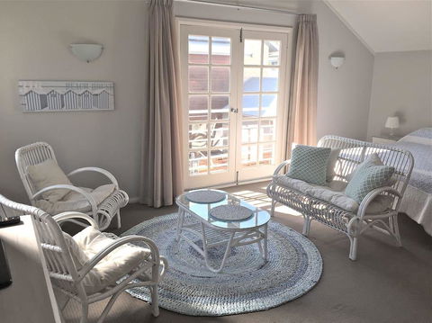 Fremantle Local Beach Studio - Maitland Accommodation 8