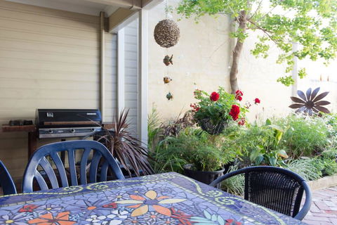 Fremantle Local Beach Studio - Maitland Accommodation 9