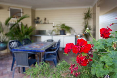 Fremantle Local Beach Studio - Maitland Accommodation 4