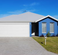 The beach house - Maitland Accommodation