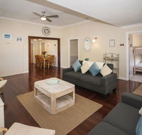 Sea La Vie - Maitland Accommodation
