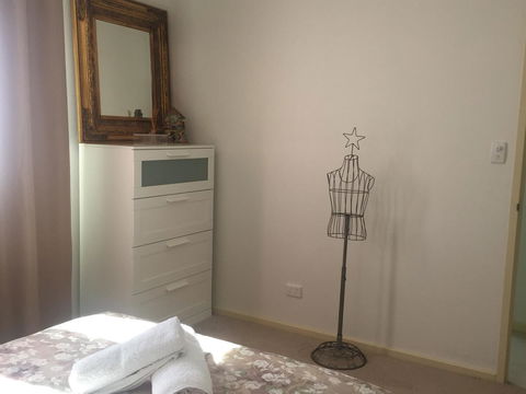 Bright & Beautiful Home On The Hills! - Maitland Accommodation 18