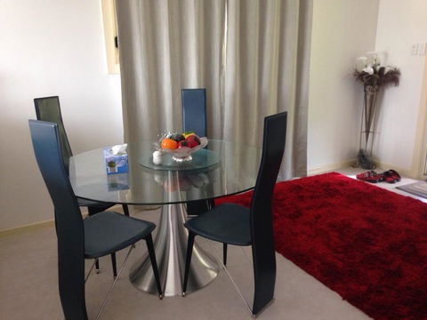 Bright & Beautiful Home On The Hills! - Maitland Accommodation 9