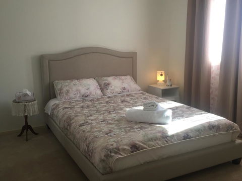 Bright & Beautiful Home On The Hills! - Maitland Accommodation 17