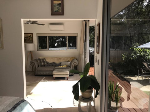 Banksia Luxury Villa - Maitland Accommodation 12