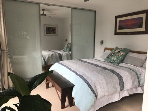 Banksia Luxury Villa - Maitland Accommodation 3