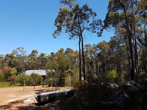 Jarrah Grove Forest Retreat - Maitland Accommodation 20