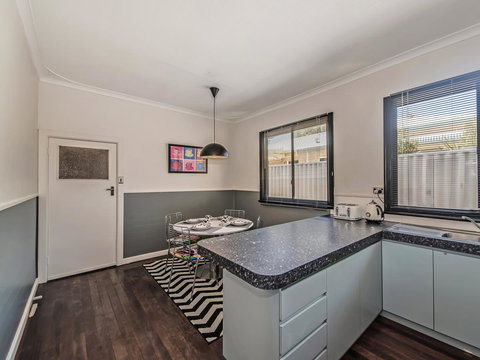 Panoramique Holiday Home With A View - Maitland Accommodation 10