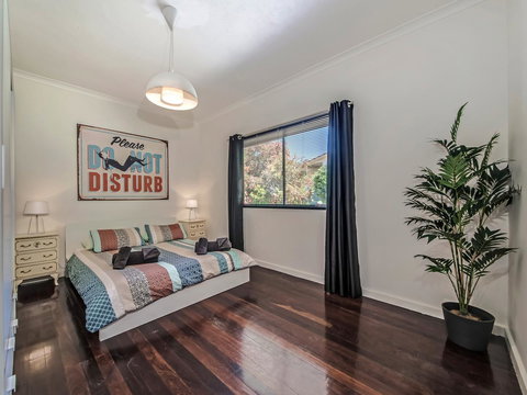 Panoramique Holiday Home With A View - Maitland Accommodation 13