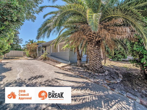 Panoramique Holiday Home With A View - Maitland Accommodation 0