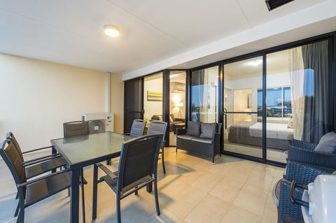 Dolphin Quay Apartments - Maitland Accommodation 38