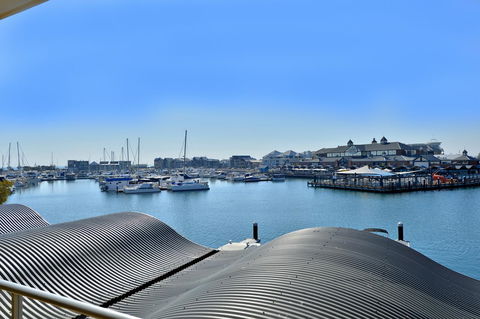 Dolphin Quay Apartments - Maitland Accommodation 13