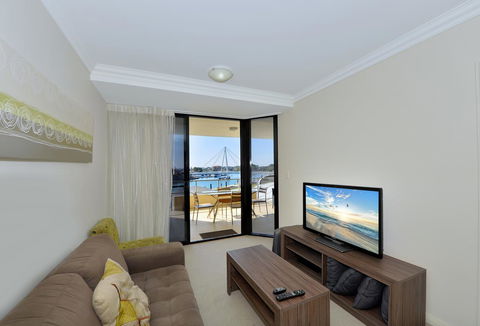 Dolphin Quay Apartments - Maitland Accommodation 10