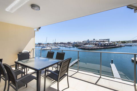 Dolphin Quay Apartments - Maitland Accommodation 36