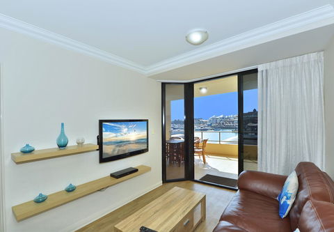 Dolphin Quay Apartments - Maitland Accommodation 11