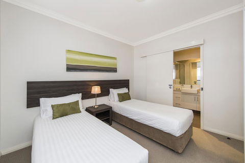 Dolphin Quay Apartments - Maitland Accommodation 44