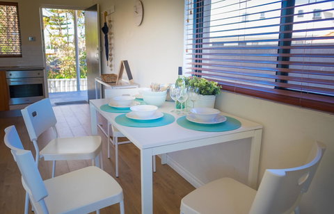 Cottesloe Beach On Napier - Maitland Accommodation 6