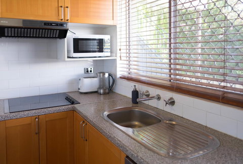 Cottesloe Beach On Napier - Maitland Accommodation 4