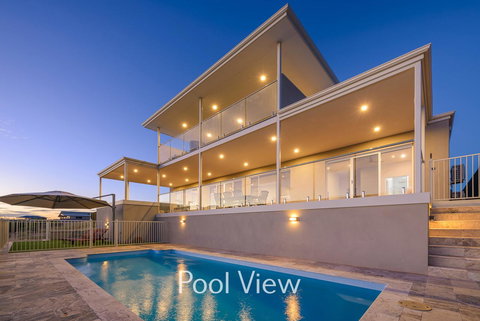 32 Corella Court - Maitland Accommodation 0