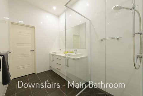 32 Corella Court - Maitland Accommodation 10