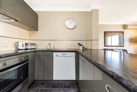 Subiaco Village 18 - Maitland Accommodation 5