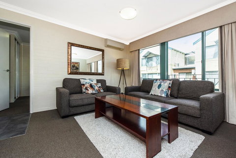 Subiaco Village 18 - Maitland Accommodation 3