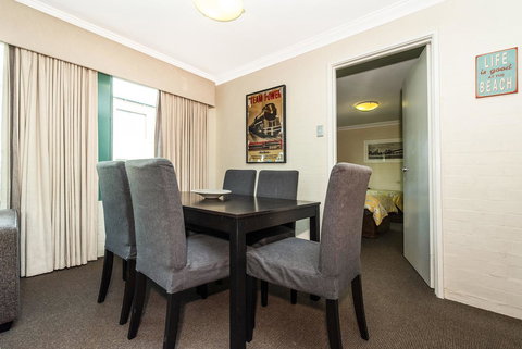 Subiaco Village 18 - Maitland Accommodation 4