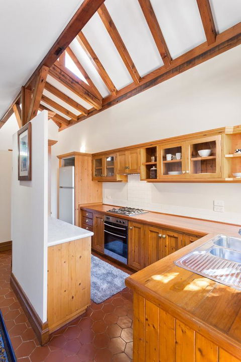 100 On South Callan Apartments - Maitland Accommodation 3