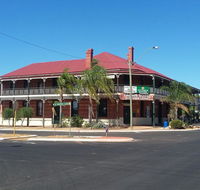 The Palace Hotel - Maitland Accommodation
