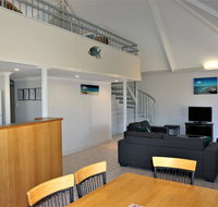 Osprey Holiday Village Unit 108 - Ideal apartment for a family of 6 - Maitland Accommodation