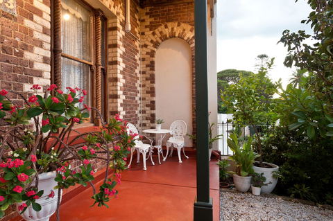 Annie's Victorian Terrace Accommodation Fremantle - Maitland Accommodation 25