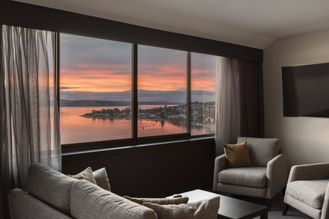 Wrest Point - Maitland Accommodation 7