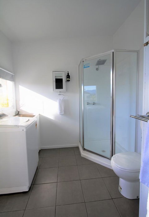 Horlock House - Maitland Accommodation 10