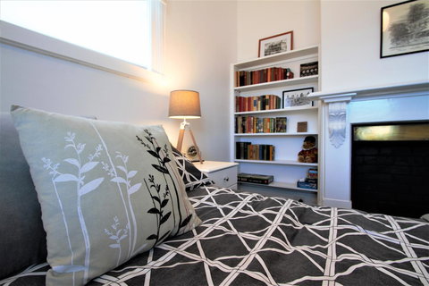 Horlock House - Maitland Accommodation 4