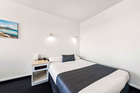 Coach House Launceston - Maitland Accommodation 19