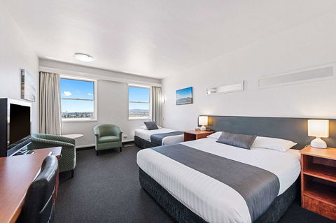 Coach House Launceston - Maitland Accommodation 4