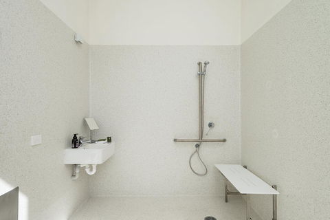 The Florance - Maitland Accommodation 40