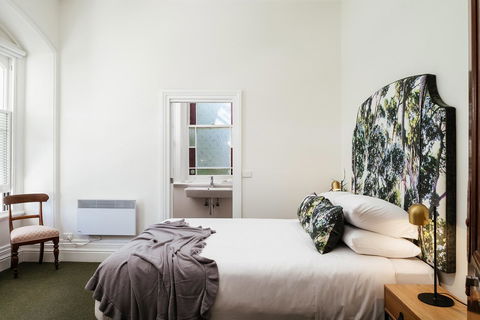 The Florance - Maitland Accommodation 25