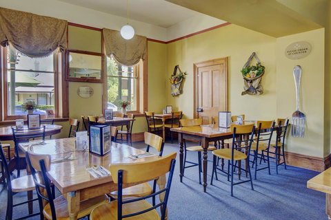 The Richmond Arms Hotel - Maitland Accommodation 11